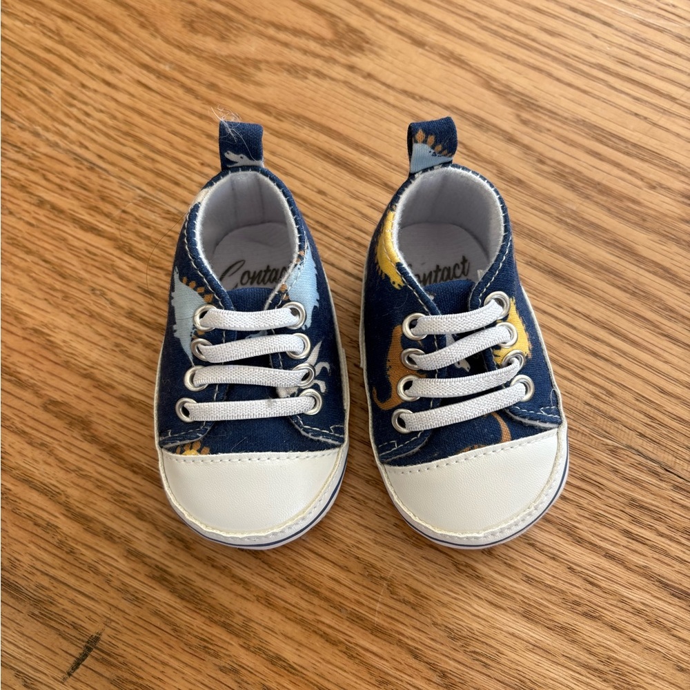 5/$25 Baby shoes